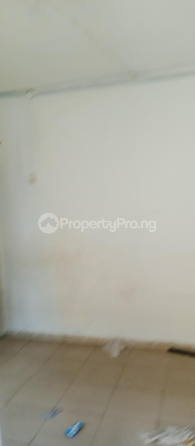 1 bedroom Flat / Apartment for rent No 12, Akinwumi Street Ekenrin Ologuneru Ibadan Ibadan north west Ibadan Oyo