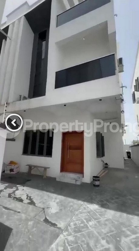 1 bedroom Flat / Apartment for rent Ologolo Lekki Lagos