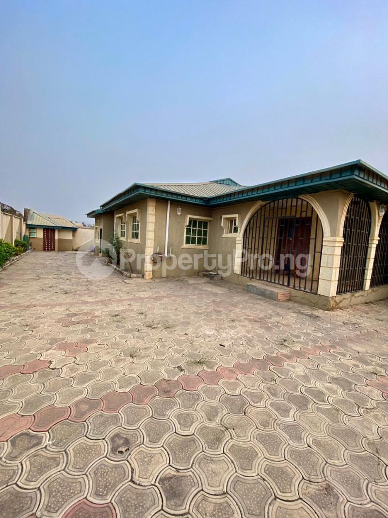1 bedroom Flat / Apartment for rent Kasumu Estate Akala Express Ibadan Oyo