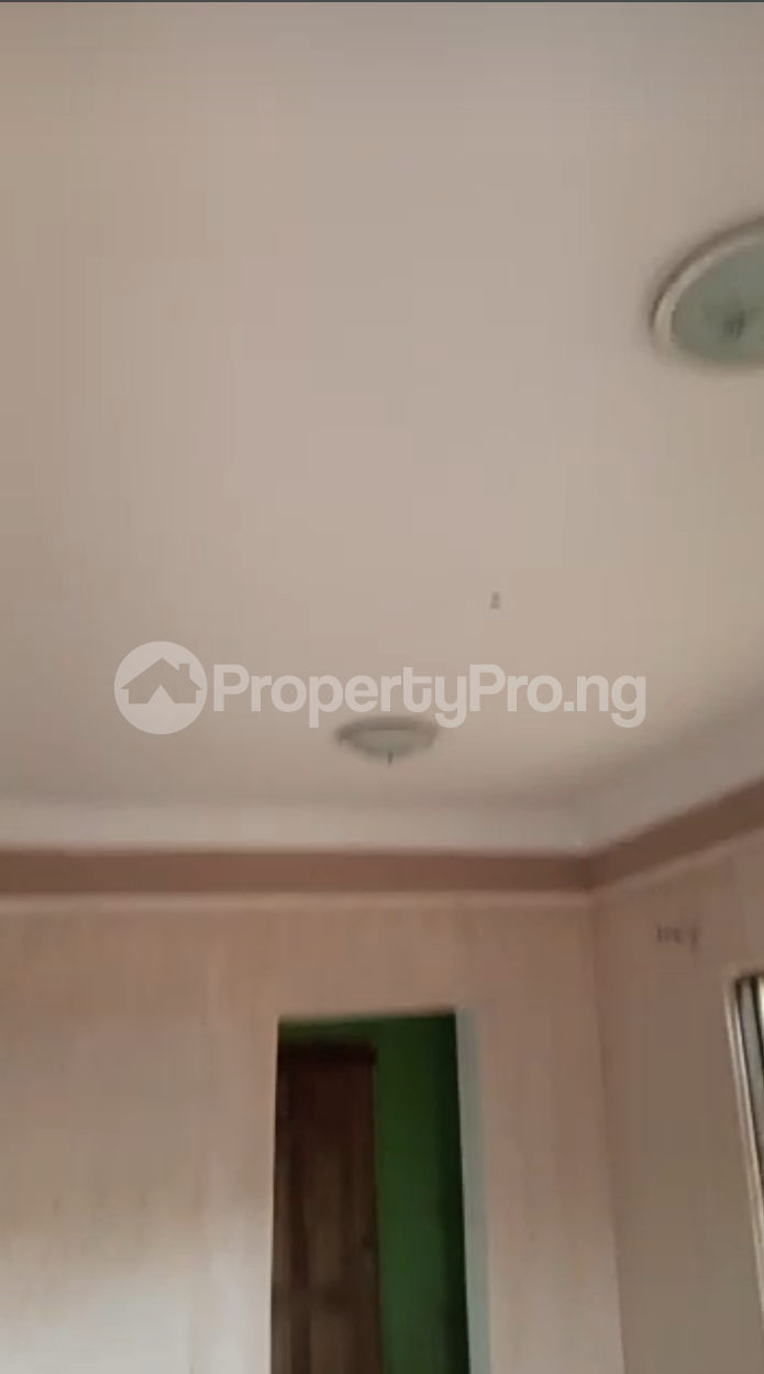 1 bedroom Flat / Apartment for rent Olodo Bank Area,iyana Church Area Ibadan Oyo