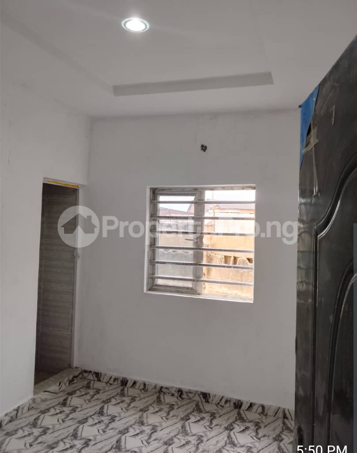 1 bedroom Flat / Apartment for rent Akala Estate Akobo Ibadan Oyo