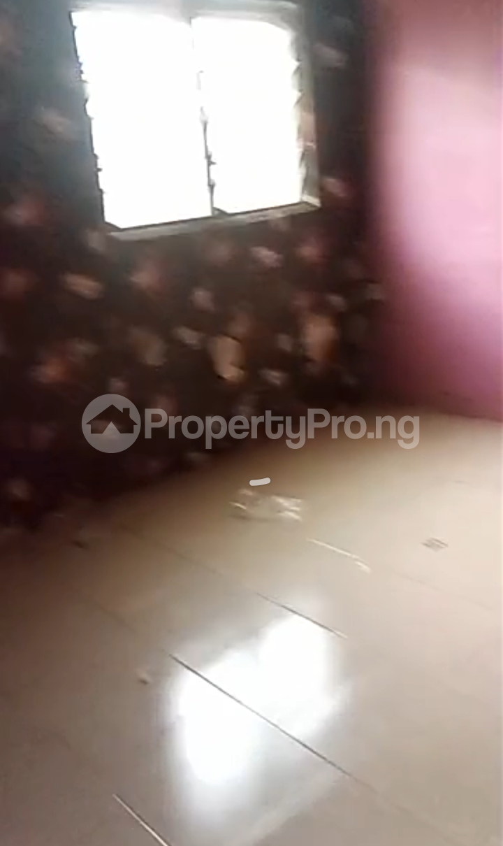 1 bedroom Flat / Apartment for rent Ajimututu Area Akobo Ibadan Oyo