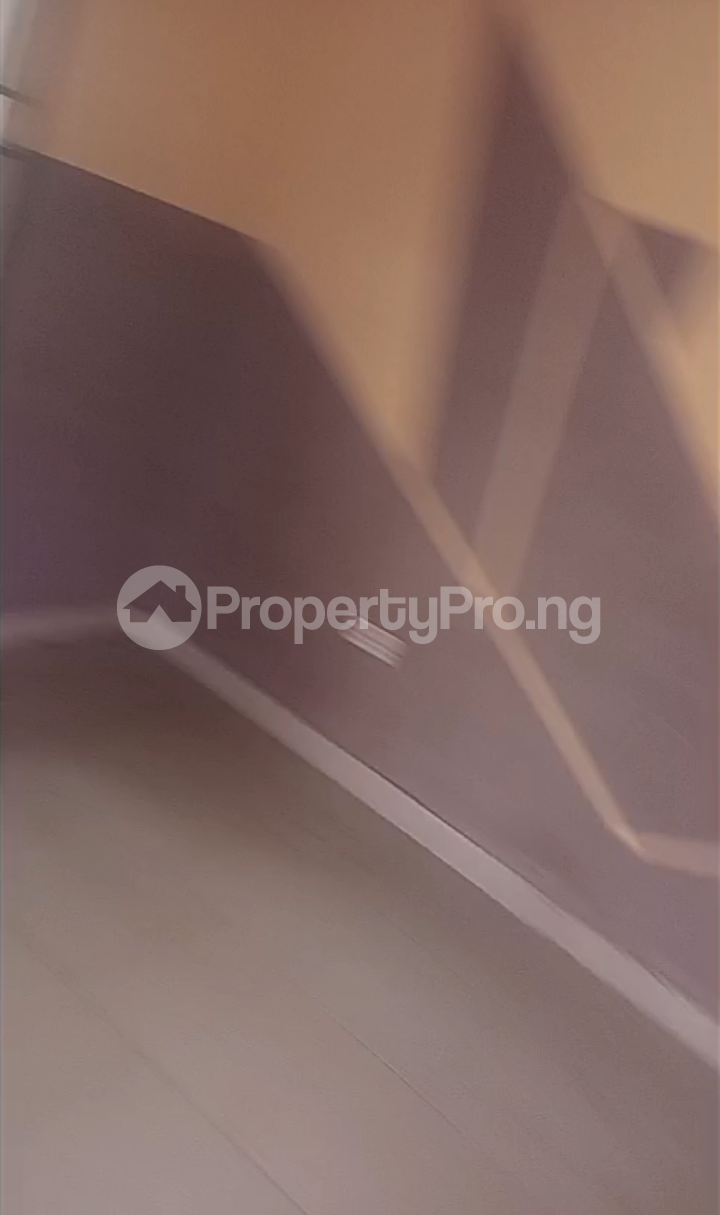 1 bedroom Flat / Apartment for rent Olodo Bank, Iyana Church Area Ibadan Oyo