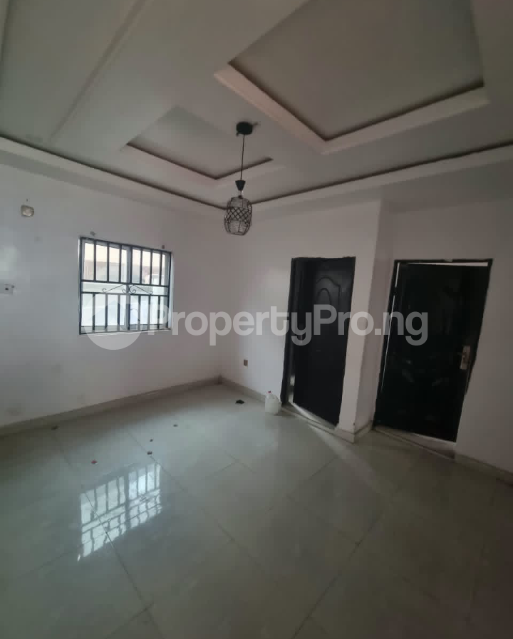1 bedroom Flat / Apartment for rent Odeku Area Akala Express Ibadan Oyo