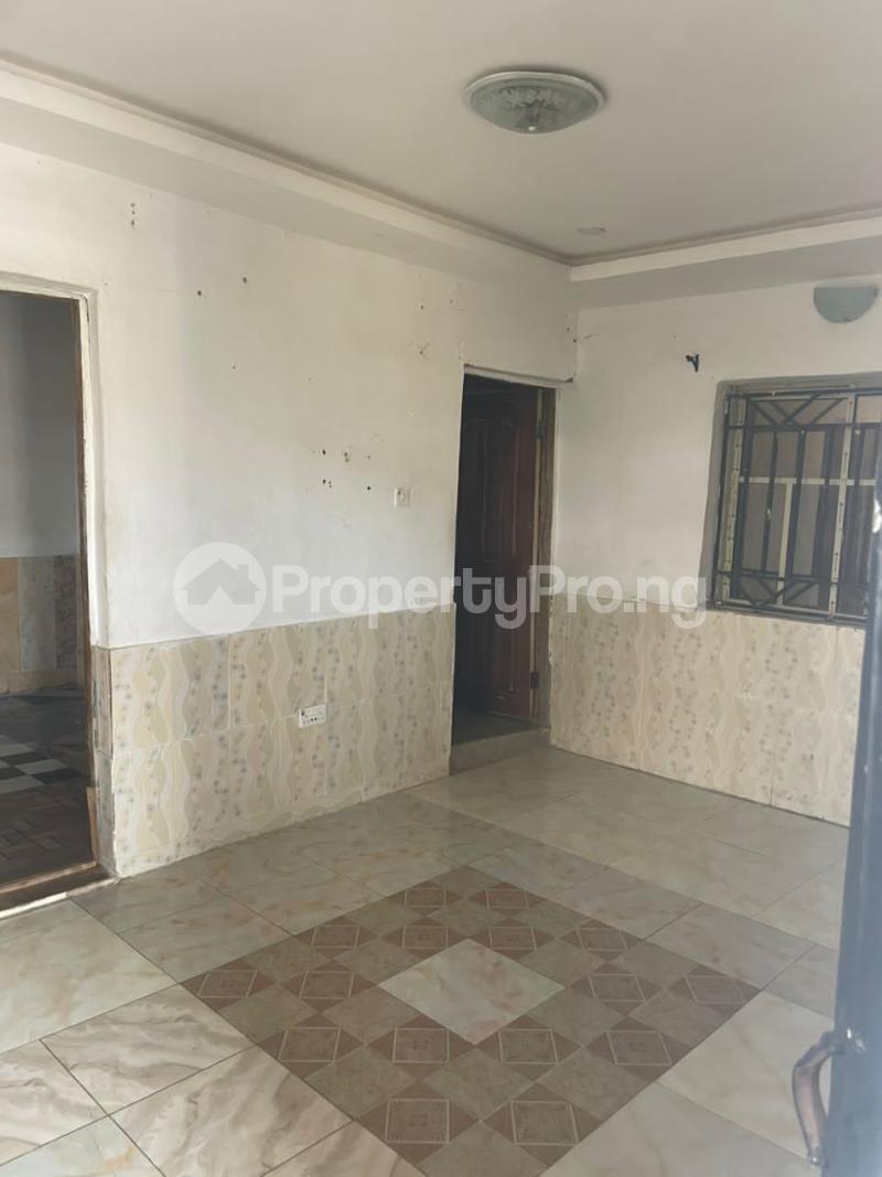 1 bedroom Flat / Apartment for rent Health Center Area, Elebu Akala Express Ibadan Oyo