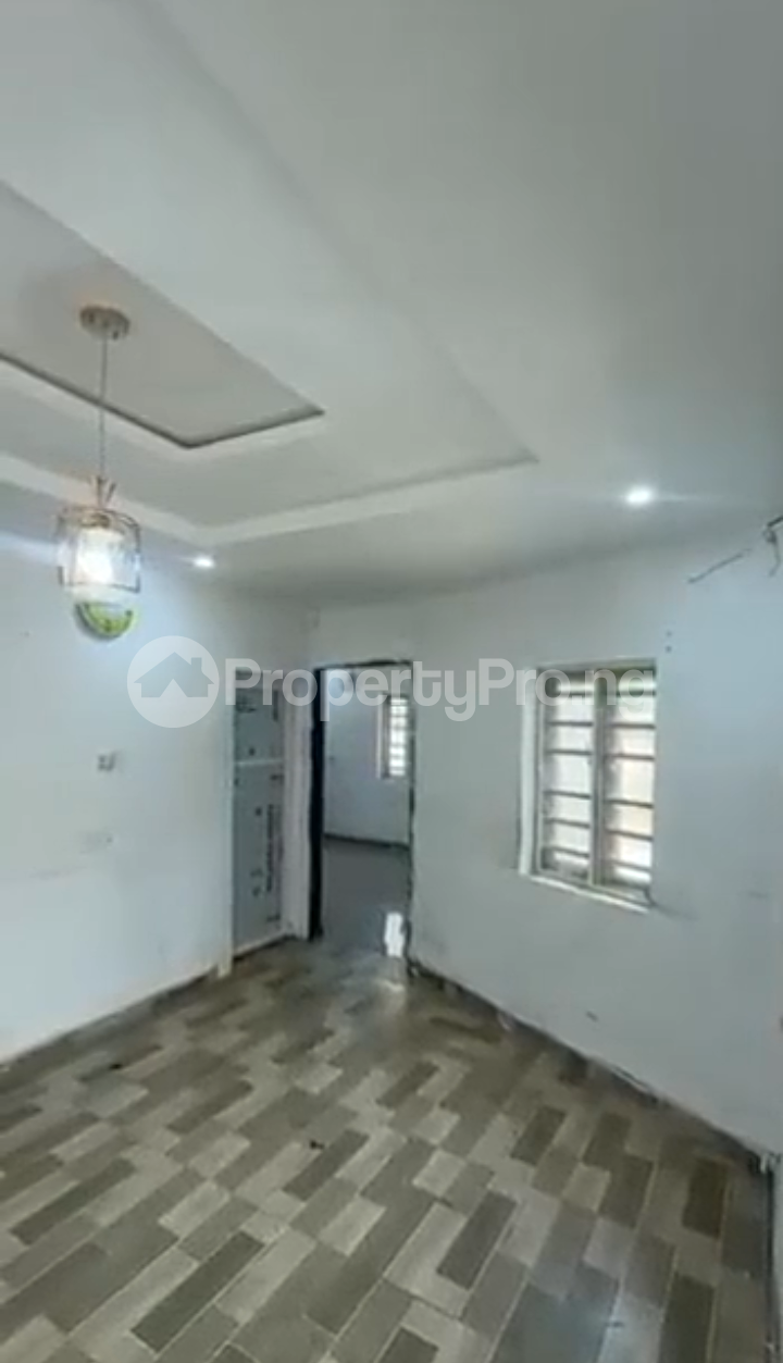 1 bedroom Flat / Apartment for rent Olorunda Area, After Ojurin Akobo Ibadan Oyo