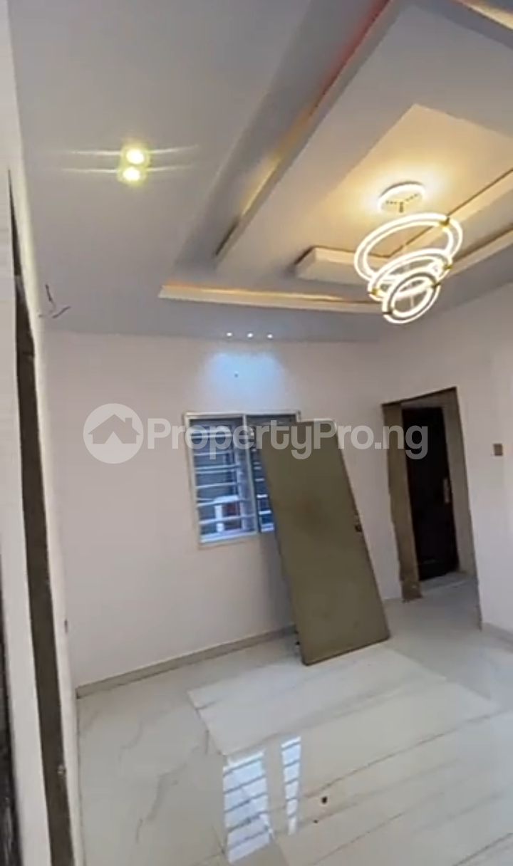 1 bedroom Flat / Apartment for rent Golden Estate,ajara Area Akobo Ibadan Oyo