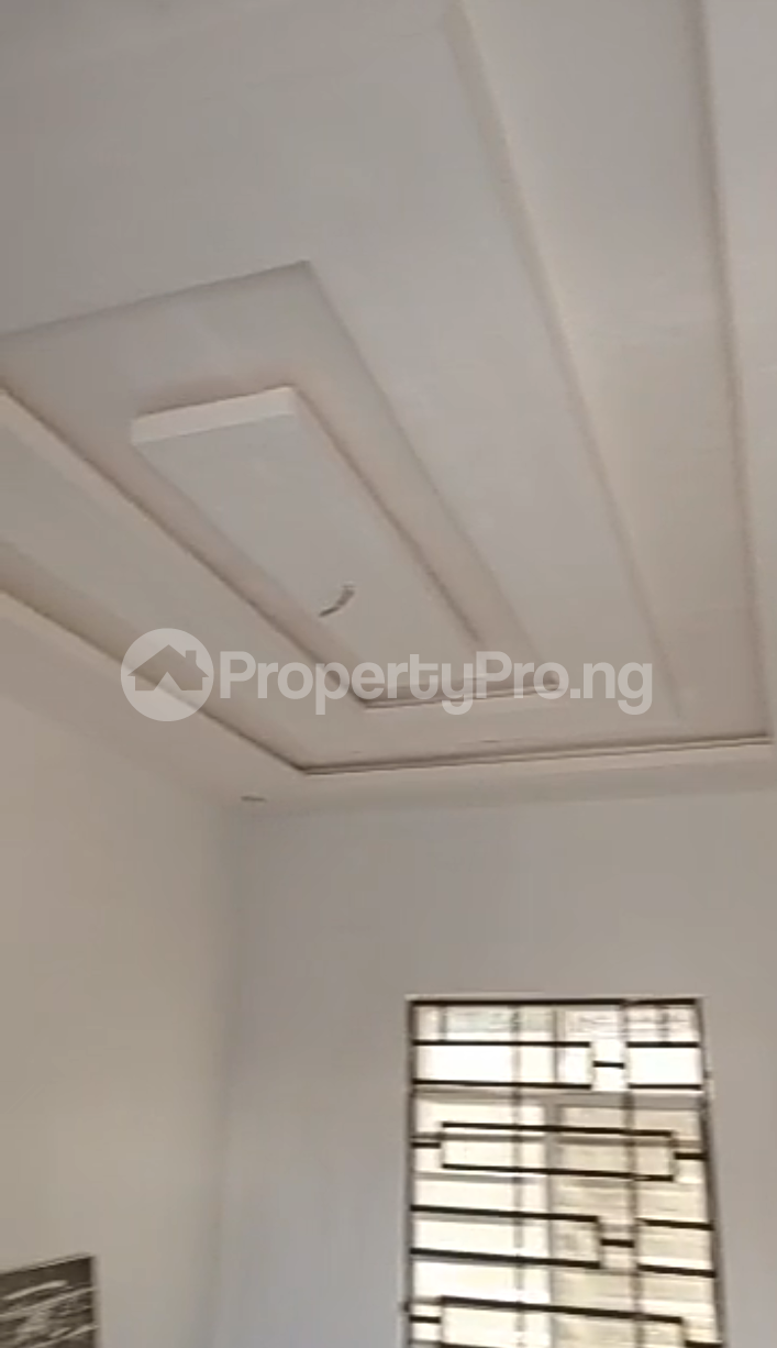 1 bedroom Flat / Apartment for rent Sharp Corner Area Oluyole Estate Ibadan Oyo