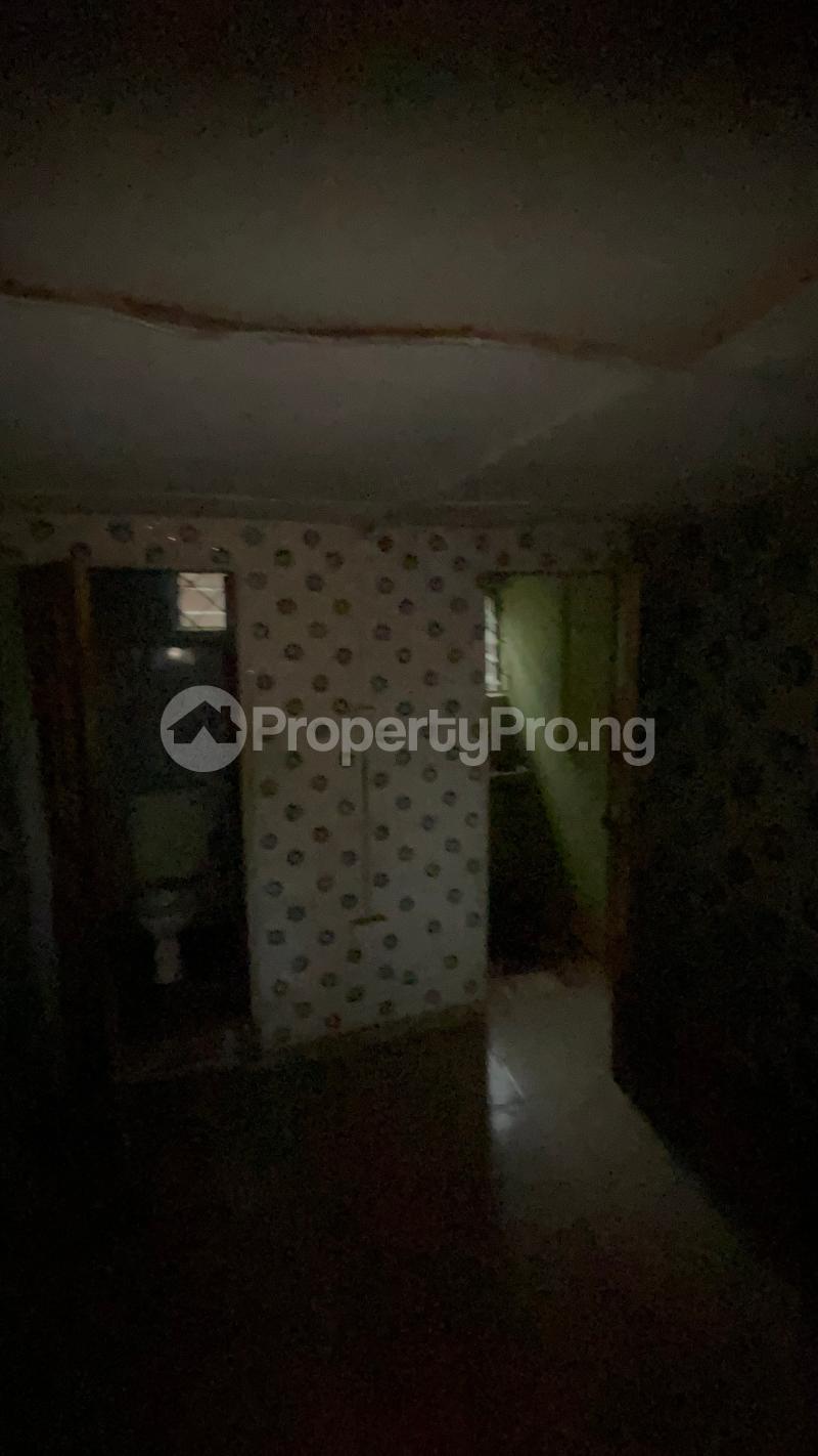 1 bedroom Flat / Apartment for rent Arowojobe Oshodi Lagos