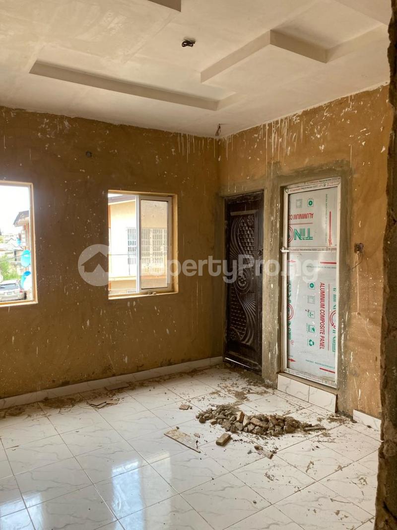 1 bedroom Flat / Apartment for rent Mafoluku Oshodi Lagos - 0