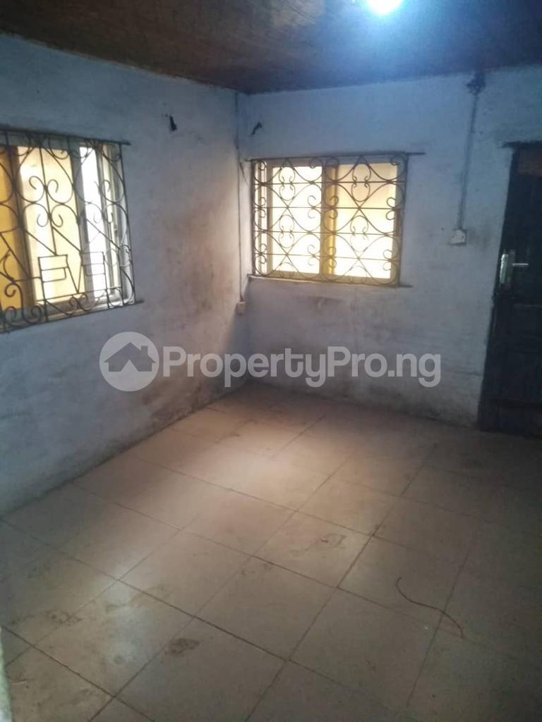 1 bedroom Flat / Apartment for rent Mafoluku Oshodi Lagos