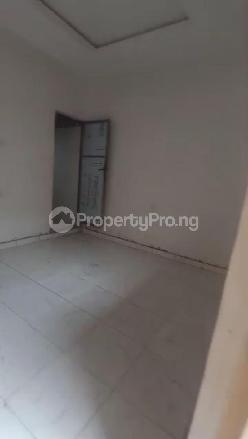 Flat / Apartment for rent Off Market Road, Shomolu Lagos - 2