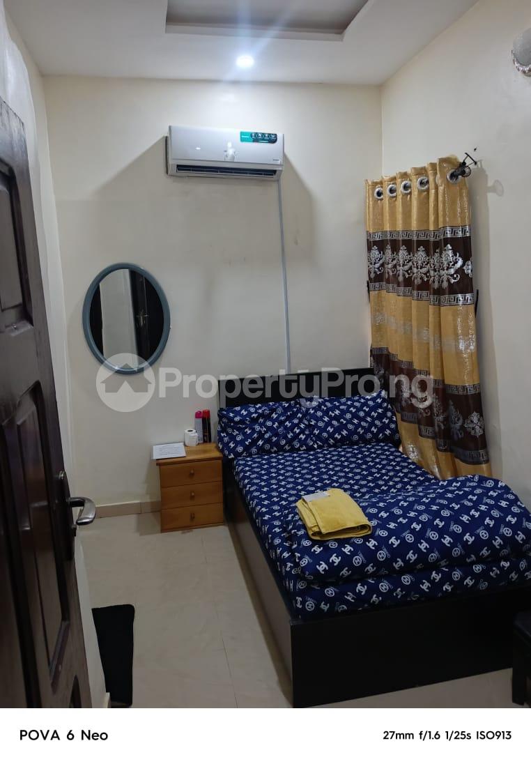 Flat / Apartment for shortlet Aare , Oluyole Estate Ibadan Oyo