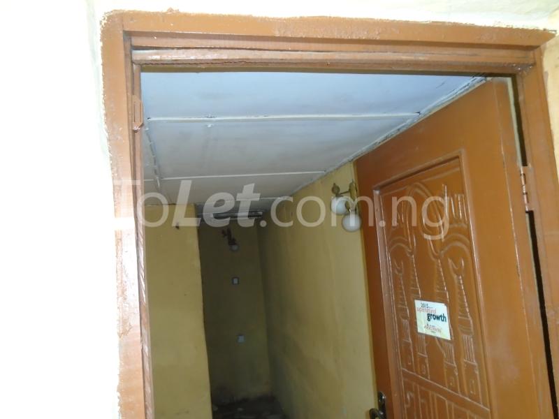 1 bedroom Flat / Apartment for rent Off Randle Avenue,surulere Lagos Mainland Randle Avenue Surulere Lagos
