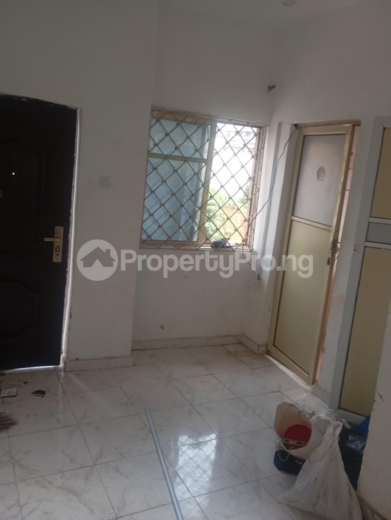 1 bedroom Flat / Apartment for rent Gated Close Ajayi road Ogba Lagos