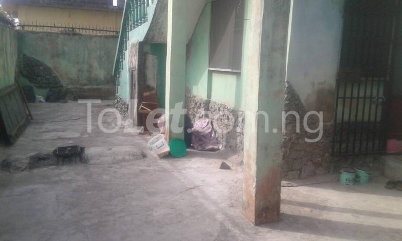 1 bedroom Flat / Apartment for rent   Abule-Ijesha Yaba Lagos