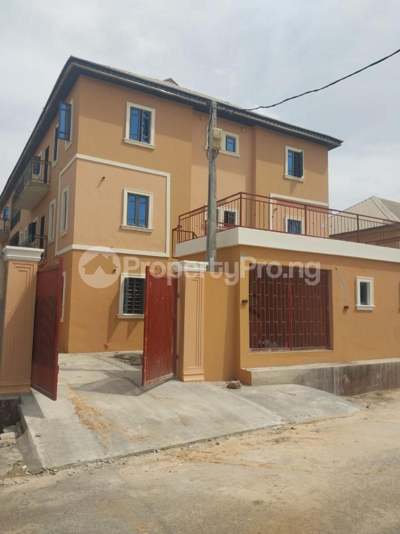 1 bedroom Flat / Apartment for rent Mafoluku Oshodi Lagos - 0