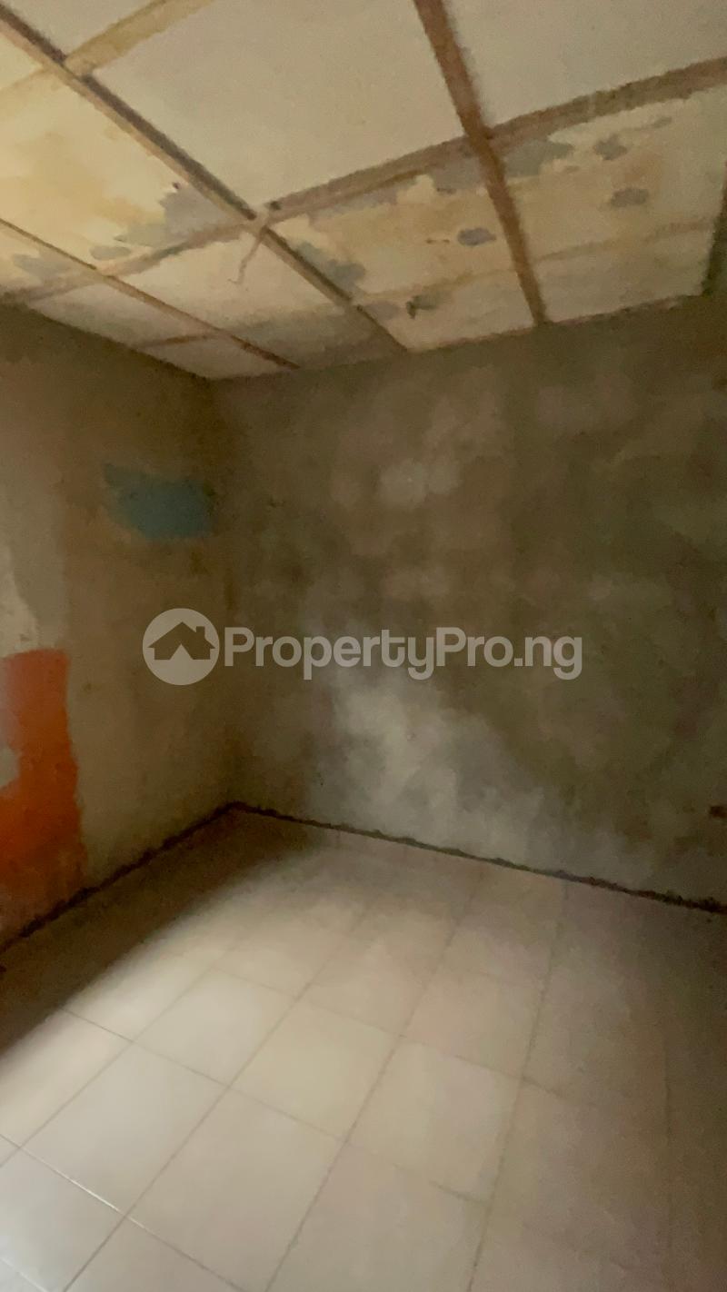 1 bedroom Flat / Apartment for rent Mafoluku Oshodi Lagos
