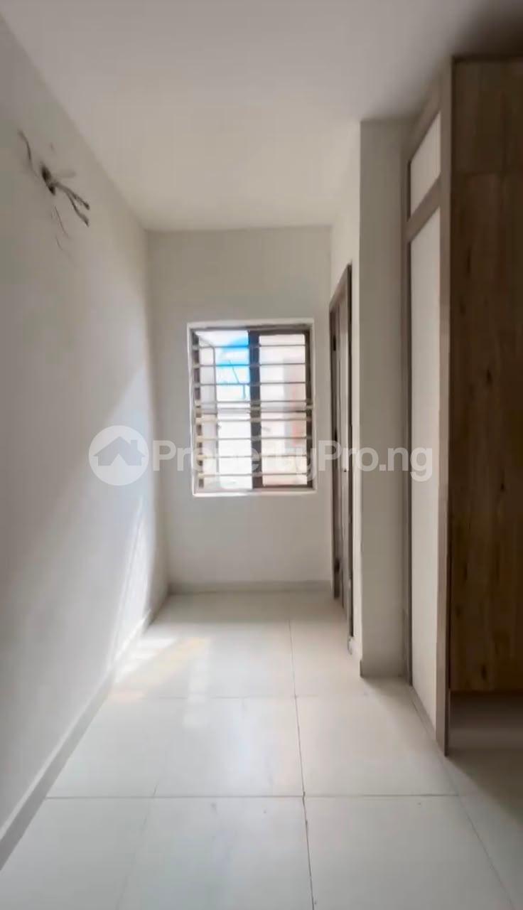 1 bedroom Flat / Apartment for rent Along Lekki Expressway Lekki Lagos