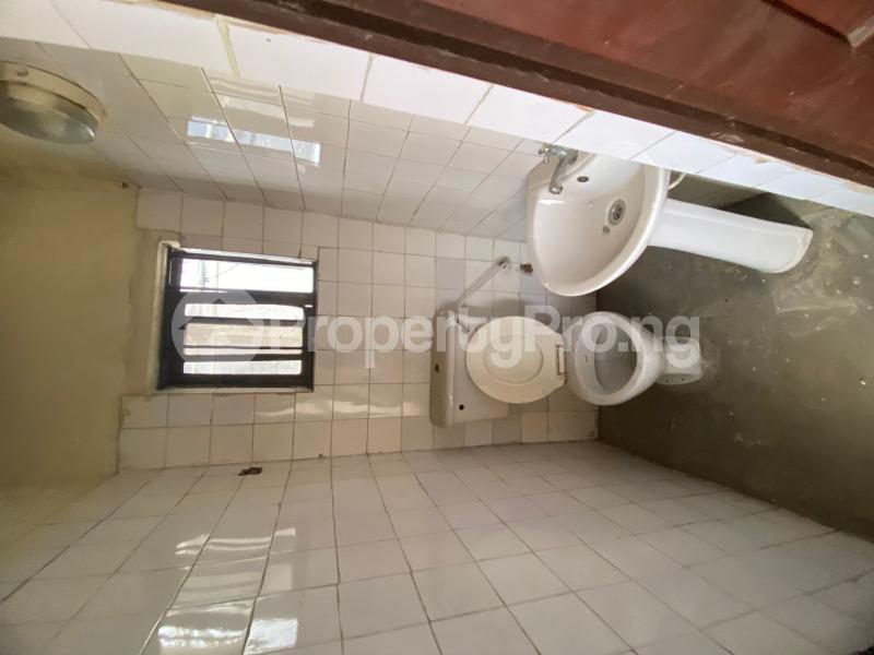 Flat / Apartment for rent Oshikalu Close Randle Avenue Surulere Lagos