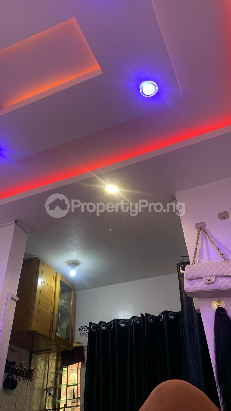 1 bedroom Flat / Apartment for rent Ogunlana Drive Surulere Lagos - 0