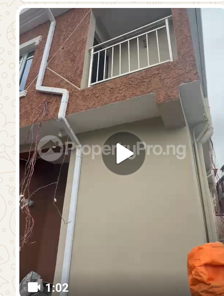1 bedroom Flat / Apartment for rent (r Jolad Axis) Bariga Lagos