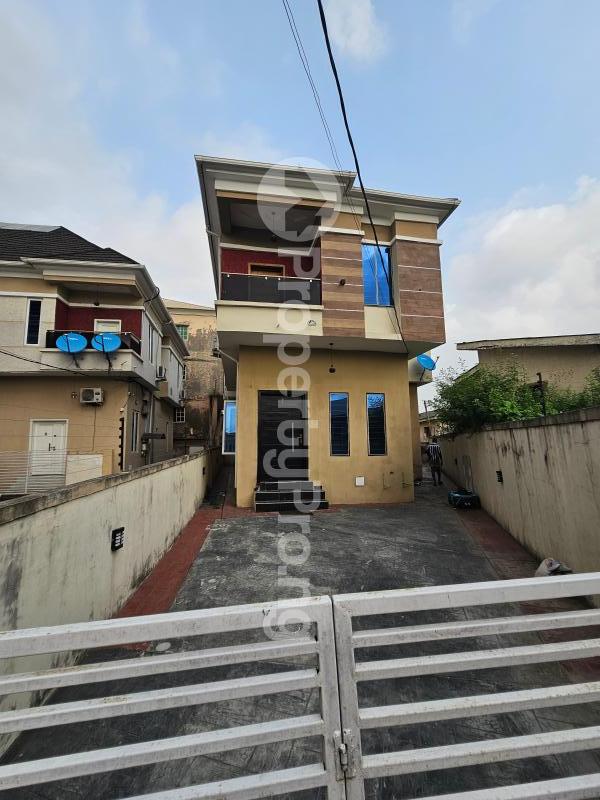 4 bedroom House for rent  Thomas estate Ajah Lagos