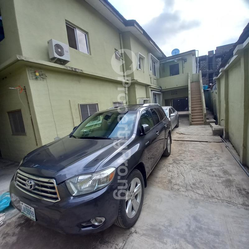 1 bedroom Flat / Apartment for rent Sabo Onike Onike Yaba Lagos
