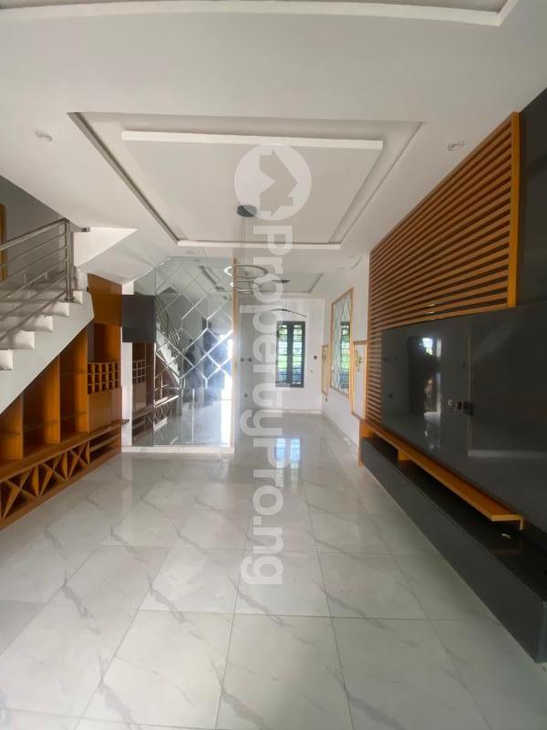2 bedroom House for rent Ikota Lekki Lagos