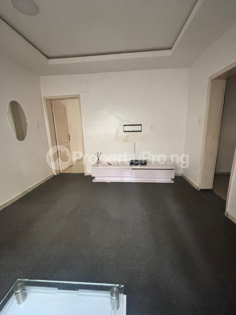 1 bedroom Flat / Apartment for rent Simeon Akinlonu Crescent ONIRU Victoria Island Lagos