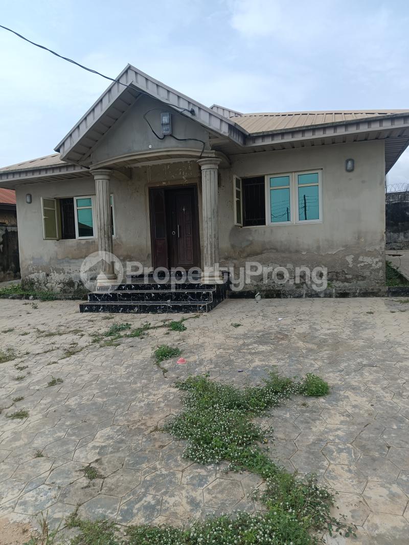 3 bedroom Flat / Apartment for rent Morekete Igbogbo Ikorodu Lagos