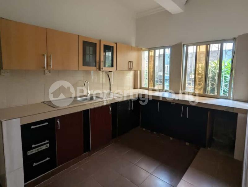 4 bedroom House for rent Bakare Estate Agungi Lekki Lagos