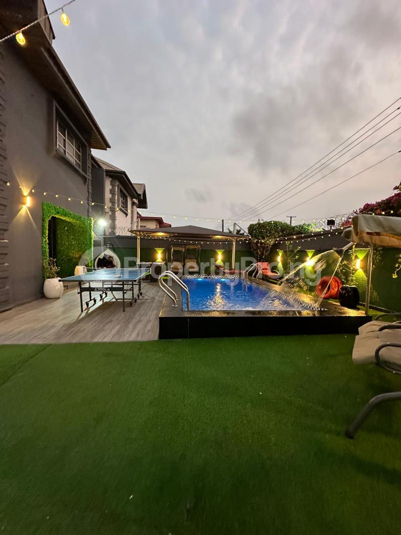 4 bedroom Flat / Apartment for shortlet Lekki Phase 1 Lekki Lagos