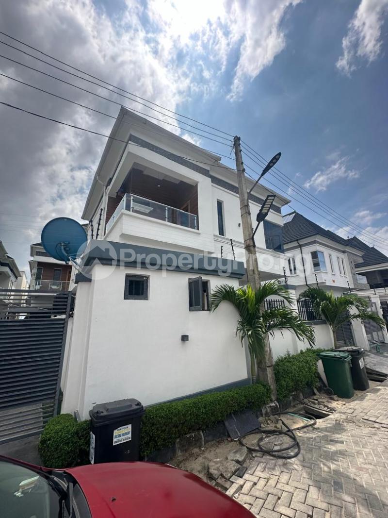 5 bedroom House for sale Chevron Lekki Lagos