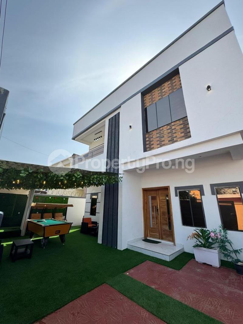 4 bedroom House for shortlet Salem Ikate Lekki Lagos