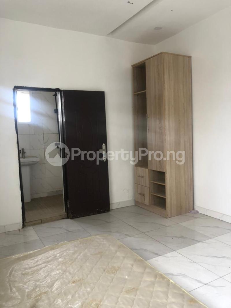 Flat / Apartment for rent Ologolo Lekki Lagos