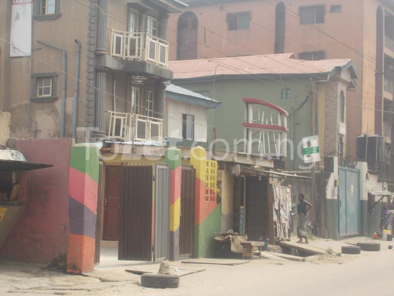 1 bedroom Flat / Apartment for rent Cementary Road Ebute Metta Yaba Lagos