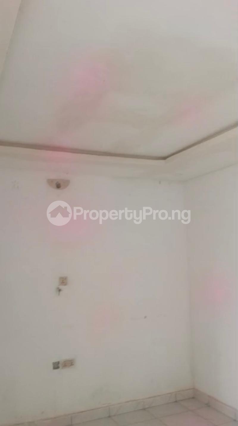 1 bedroom Flat / Apartment for rent Facing Costal Road Lafiaji Lekki Lagos