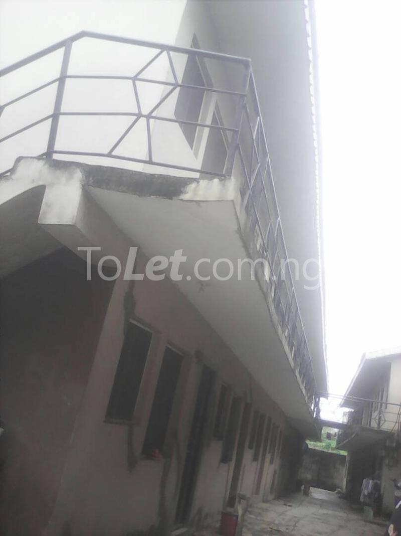 1 bedroom Flat / Apartment for rent 11 Davies Street Abule-Oja Yaba Lagos
