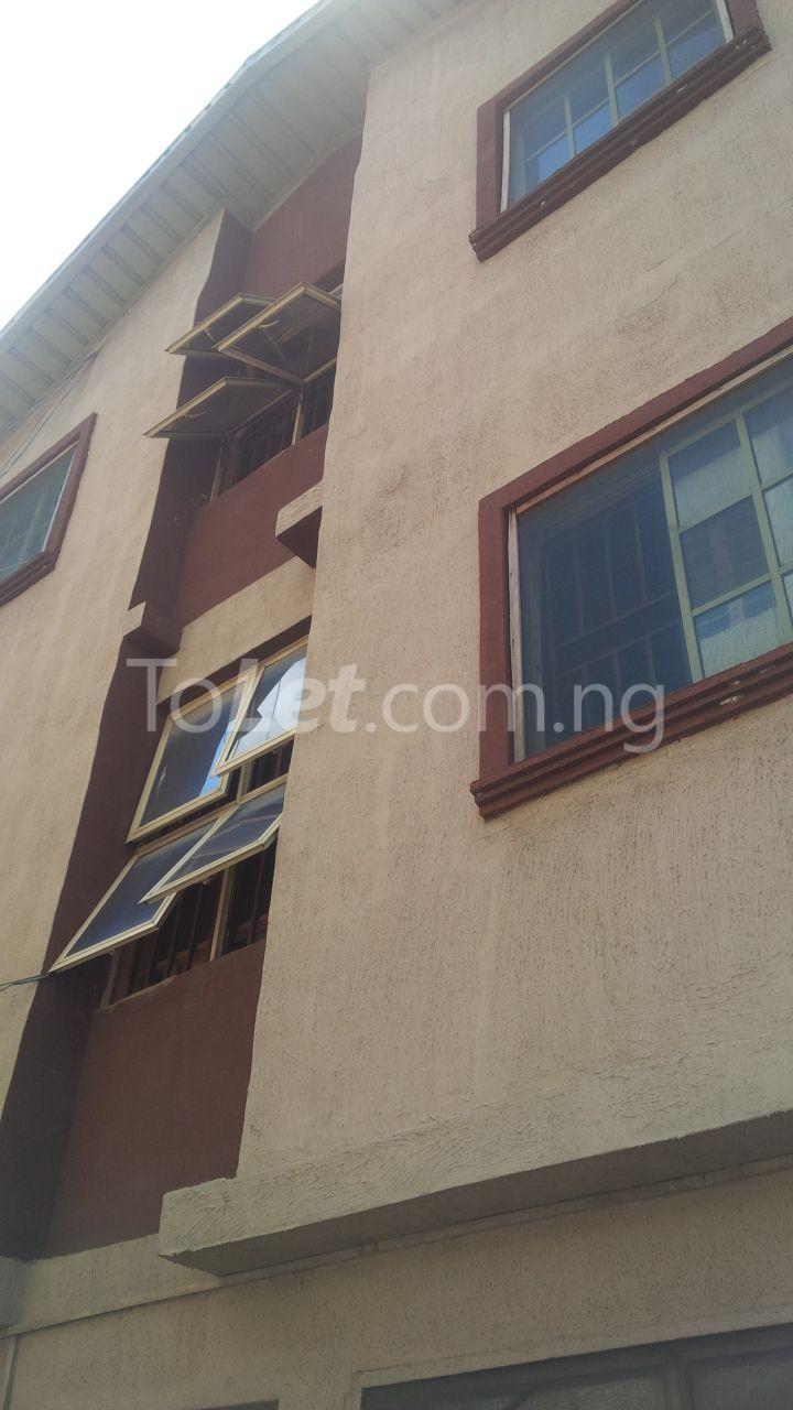 1 bedroom Flat / Apartment for rent Apata Shomolu Shomolu Lagos - 0