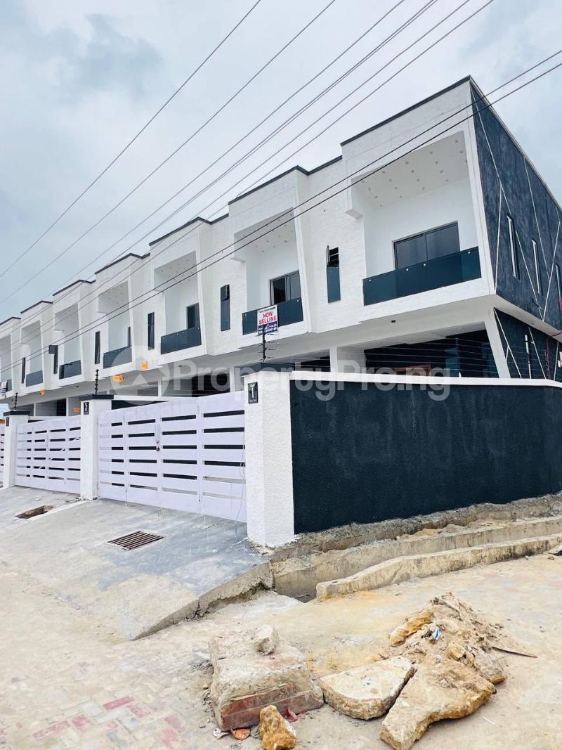 4 bedroom House for sale In A Gated And Secured Estate Ikota Lekki Lagos