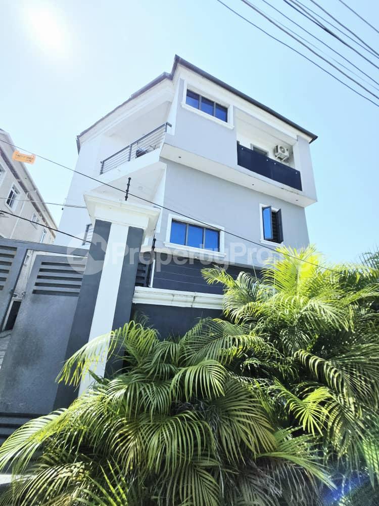 3 bedroom Flat / Apartment for rent Ologolo Lekki Lagos - 0