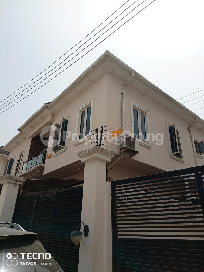 4 bedroom House for rent Between Osapa London & Agungi Osapa london Lekki Lagos