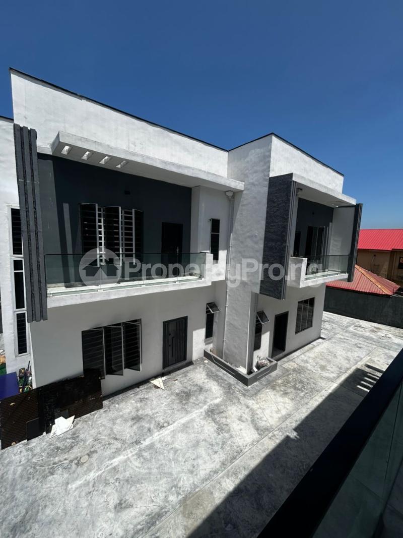 4 bedroom House for rent Ologolo Lekki Lagos