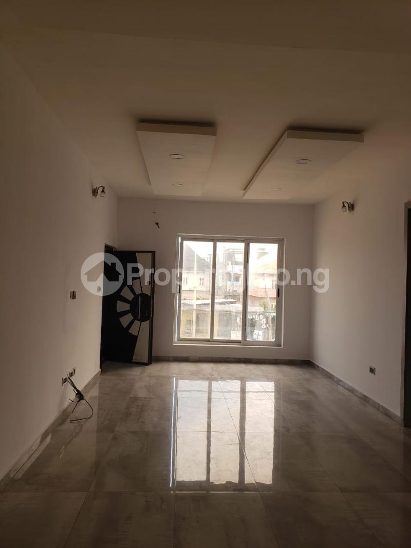 2 bedroom Flat / Apartment for rent Lafiaji Lekki Lagos