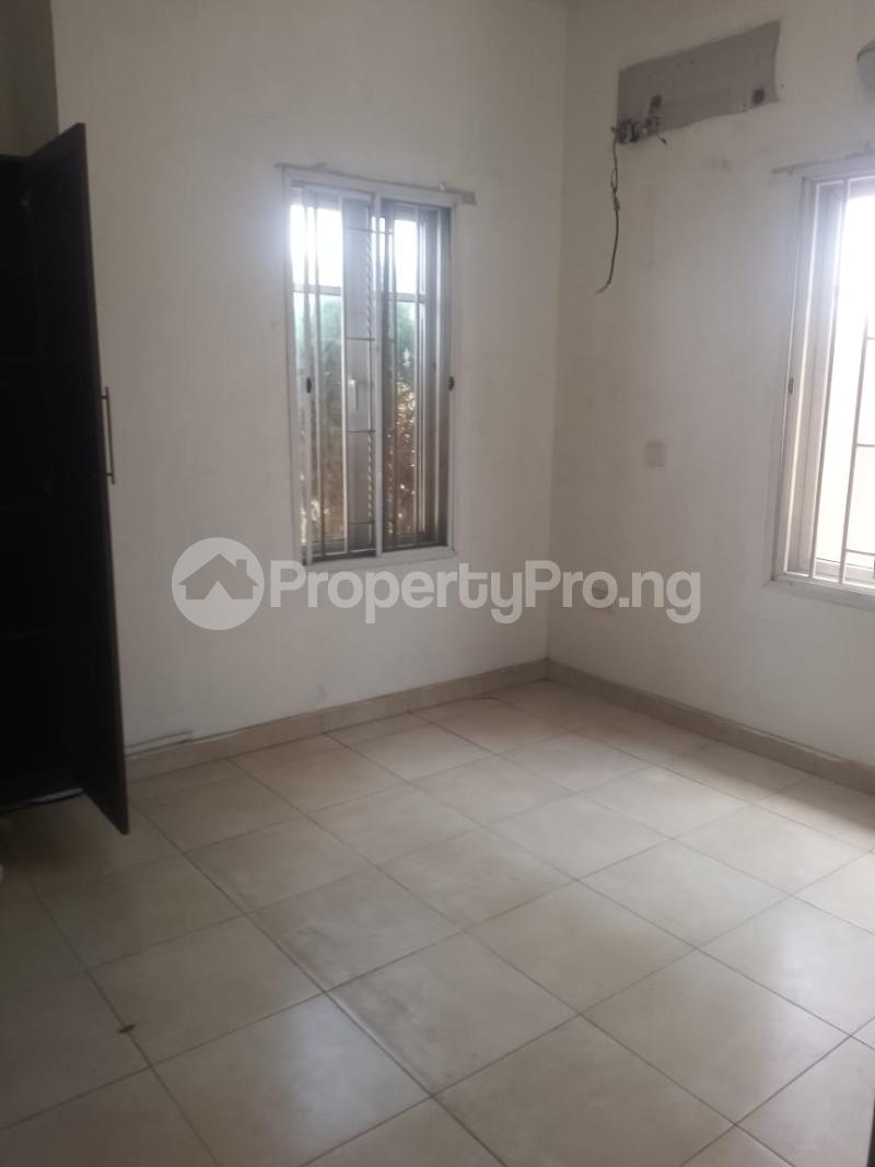 2 bedroom House for rent Off Rahman Adeboyejo, Lekki Phase 1. Lekki Phase 1 Lekki Lagos