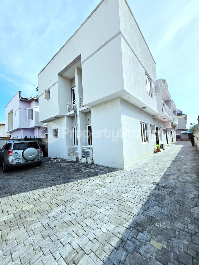3 bedroom Flat / Apartment for rent Lekki Right Lekki Phase 1 Lekki Lagos