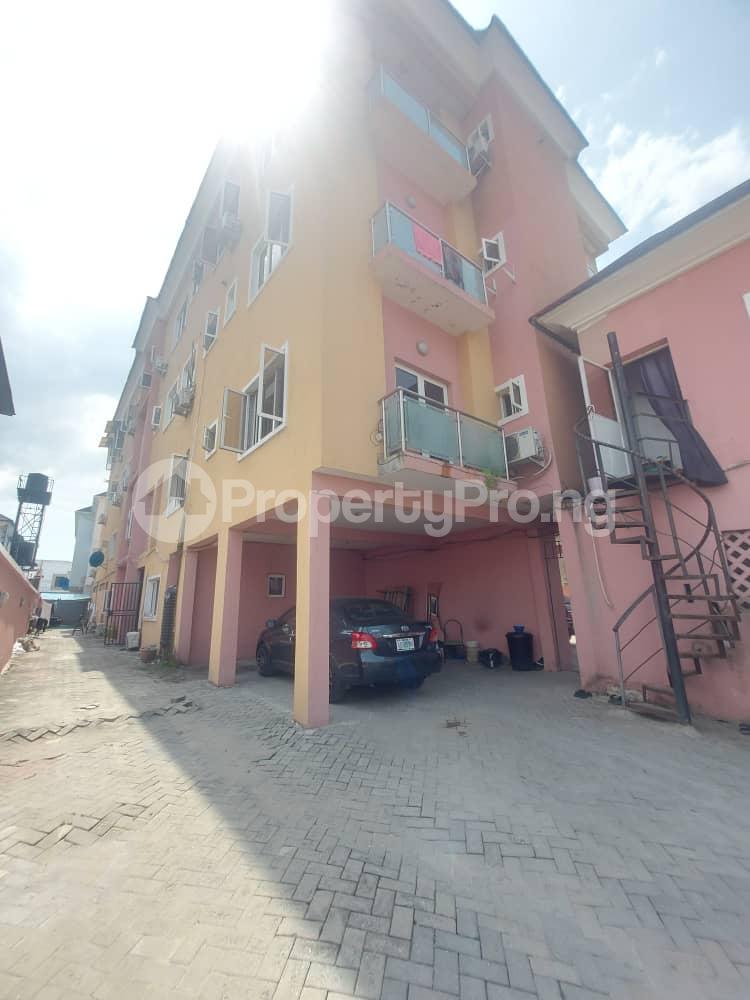 3 bedroom Flat / Apartment for rent Osapa london Lekki Lagos