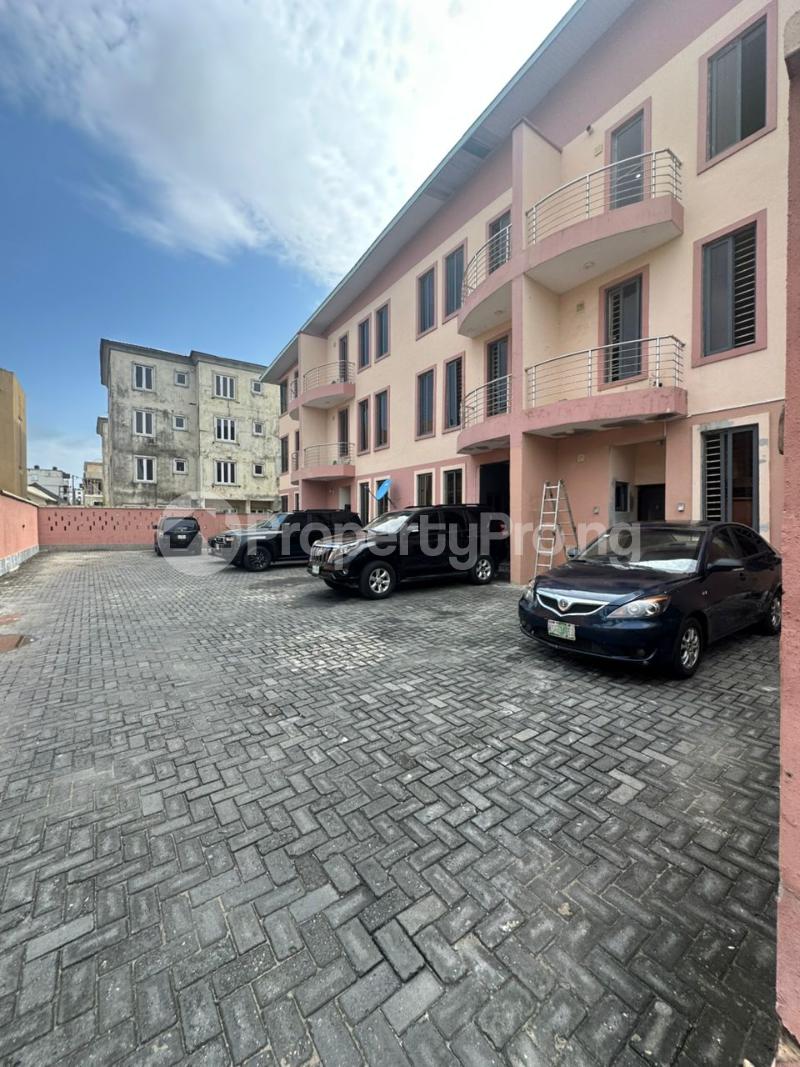 4 bedroom House for rent Oniru Estate Vi Lagos State. ONIRU Victoria Island Lagos