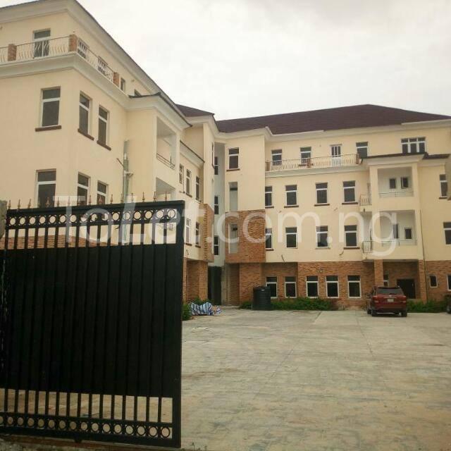 1 bedroom Flat / Apartment for rent Akinronmola S Bariga Shomolu Lagos